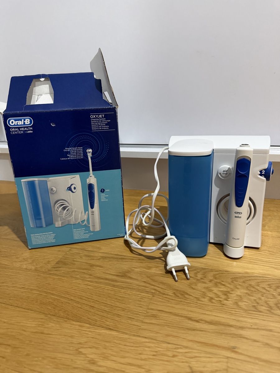 Oral B Cura dei denti: Jetfloss Oral-B Oxyjet – Usato da Basel venduto da gia_mkh7
