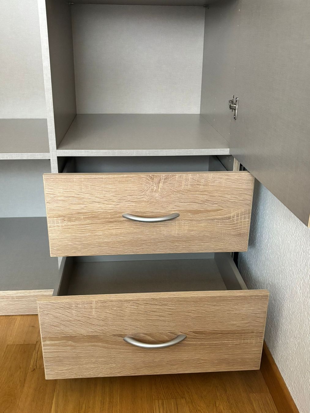 Armadi: Kleiderschrank – Usato da Biel/Bienne venduto da adi_6xwc 2