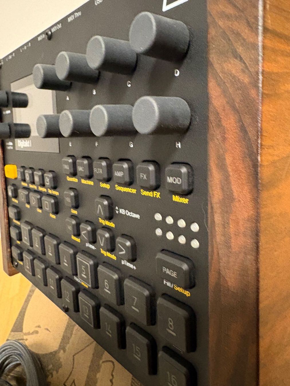 Strumenti musicali: Digitakt 2 mit Holz sides panels – Nuovo (secondo la descrizione) da Effingen venduto da Andromeda74 1