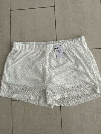 Shorts blancs en dentelle taille XL neufs