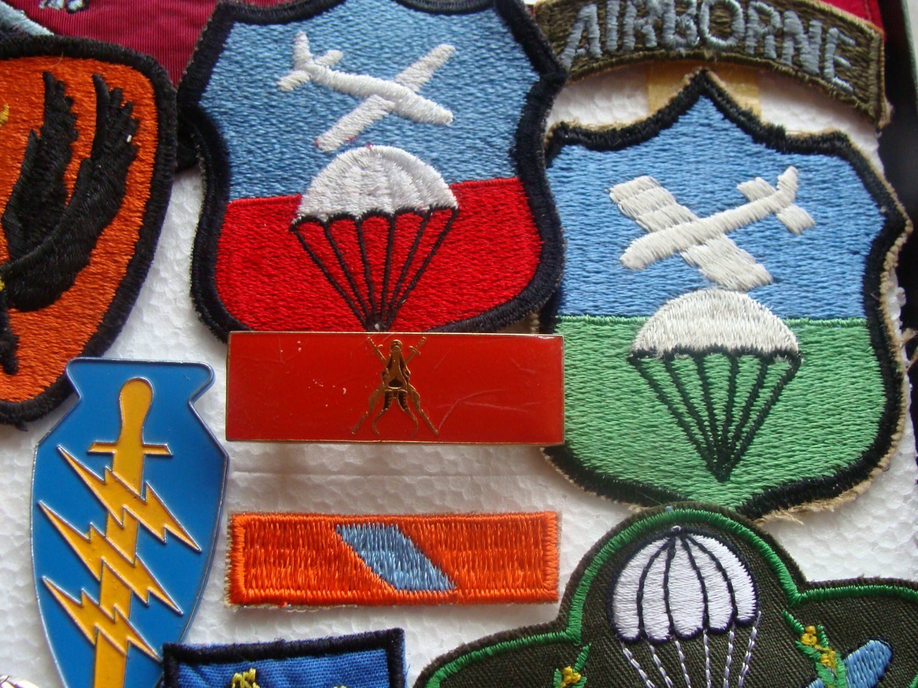 Placchette & Badge: Vente d'une collection d'insignes et de badges divers – Usato da Cuarny venduto da hen_g7hn 8