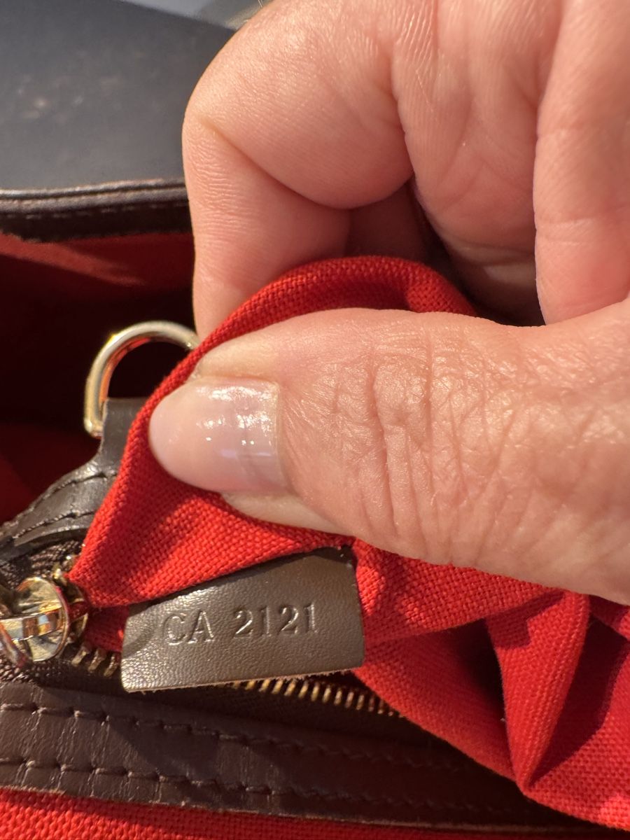 Louis Vuitton Taschen für Damen: Louis Vuitton Umhängetasche – Gebraucht aus Oberwil-Lieli von Analeo 3