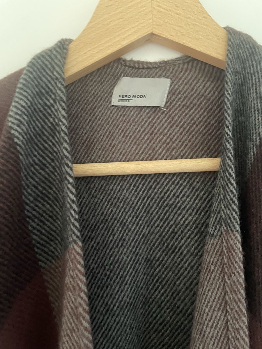 Foulards & écharpes: Vero Moda Poncho Neuwertig – Neuf (Voir description) à Schüpfheim par Nussbaum_4 1