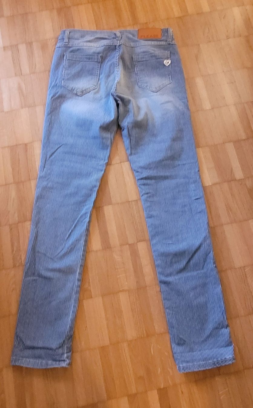 Please Jeans Jeans: Please Jeans – Gebraucht aus Olten von ali_p5tn 1