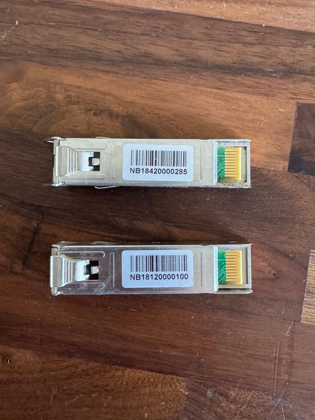 Unità & Adattatore: 2x AXIS T8612 SFP Transceiver 1.25Gbps 850nm Multi-Mode – Usato da Rothrist venduto da savic.stefan