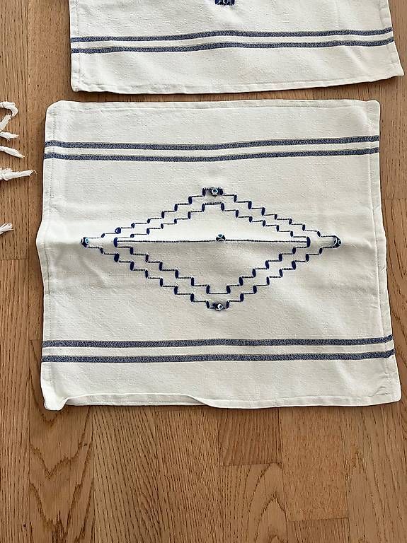 Altra biancheria da tavola: Tischtuch, Läufer, Kissenbezug Set – Usato da Bülach venduto da nick046 1