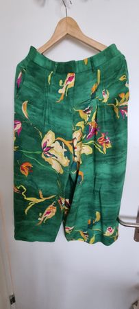 Massimo Dutti Blumenhose Culotte grün Gr. 38