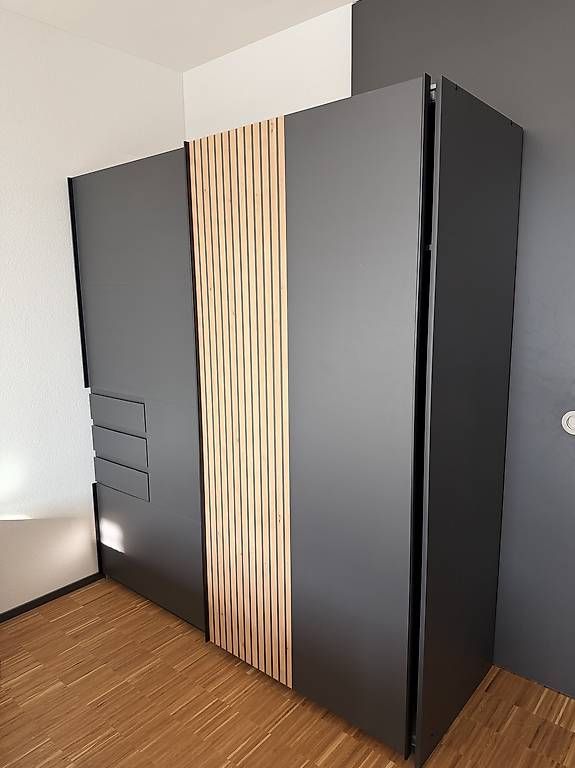Armadi: Kleiderschrank – Usato da Emmenbrücke venduto da A.Adam