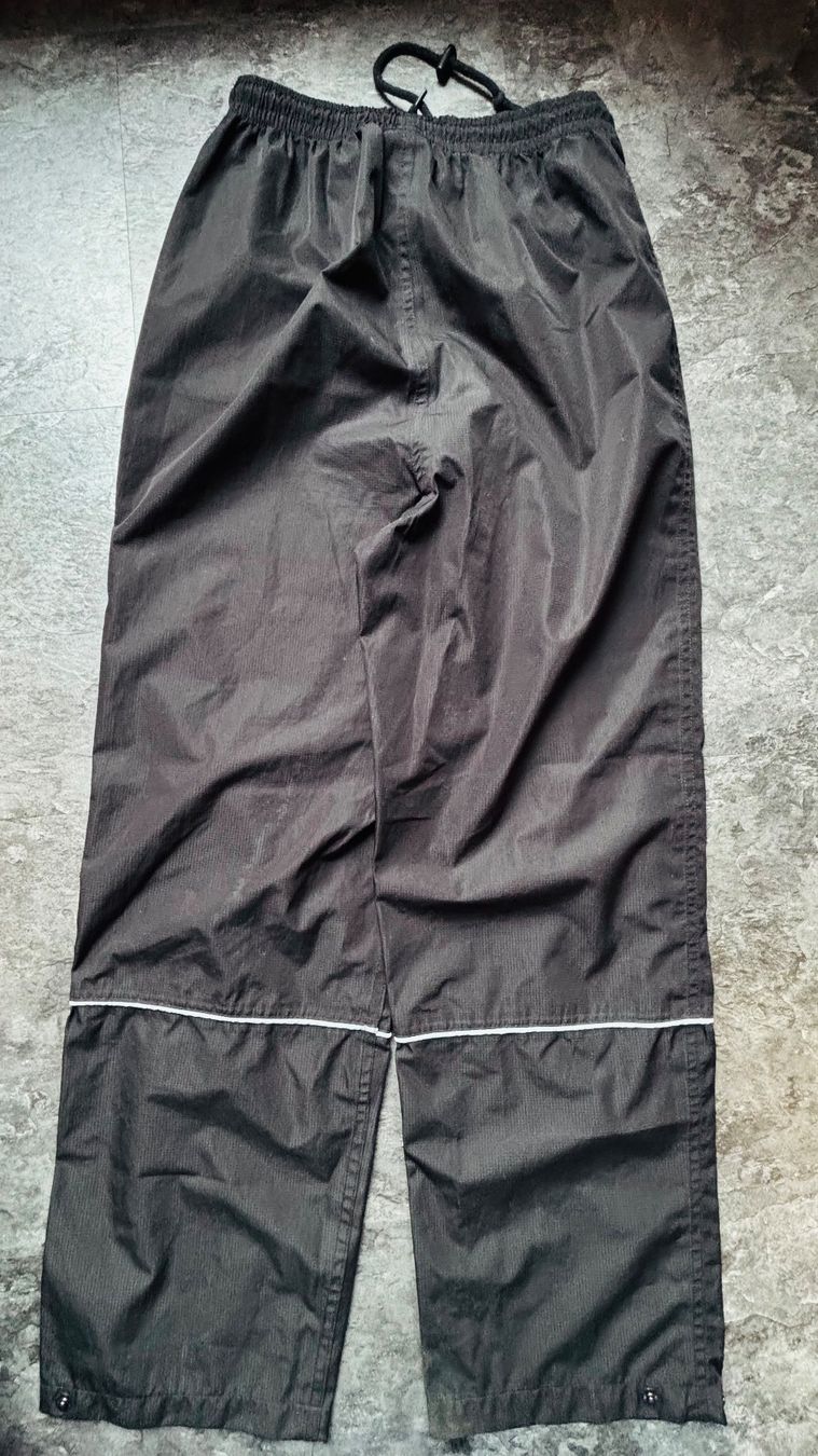 Rukka Pantaloni: Rukka Regenhose, Grösse 152 – Usato da Siebnen venduto da nera007