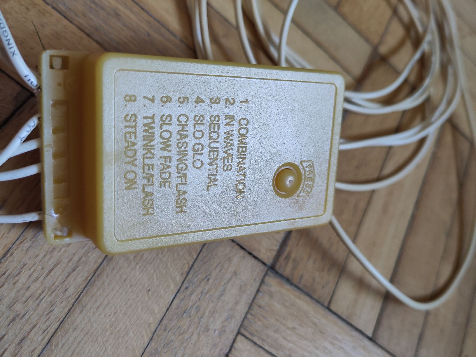 Tutte le decorazioni: Blumenkugel-Lampe mit mehrfarbigen Lichtern – Usato da Zürich venduto da ili_jzy7 4