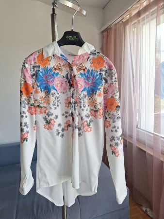 Chemise Mbymaiocci blanc motifs fleurs état neuf