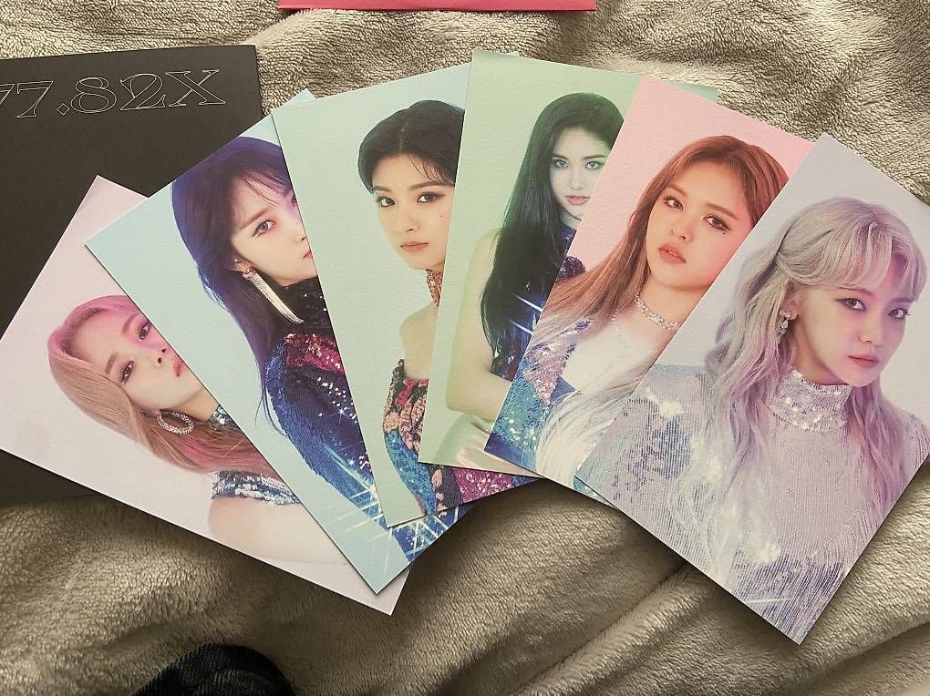 CDs: Album kpop - Everglow : -77.82x-78.29 – Gebraucht aus Perroy von Tatian_A 3