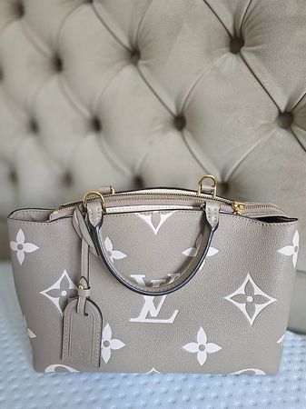 Louis Vuitton Petit Palais PM Monogram Empreinte