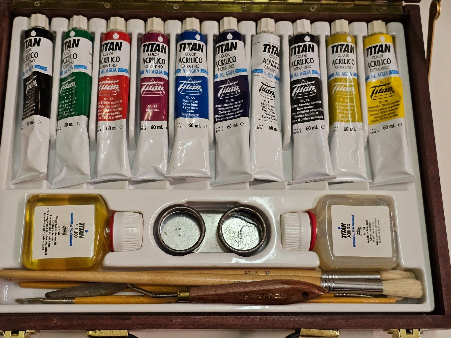 Colori: Malkasten mit  Acrylfarben – Usato da Meisterschwanden venduto da Hummer21 1