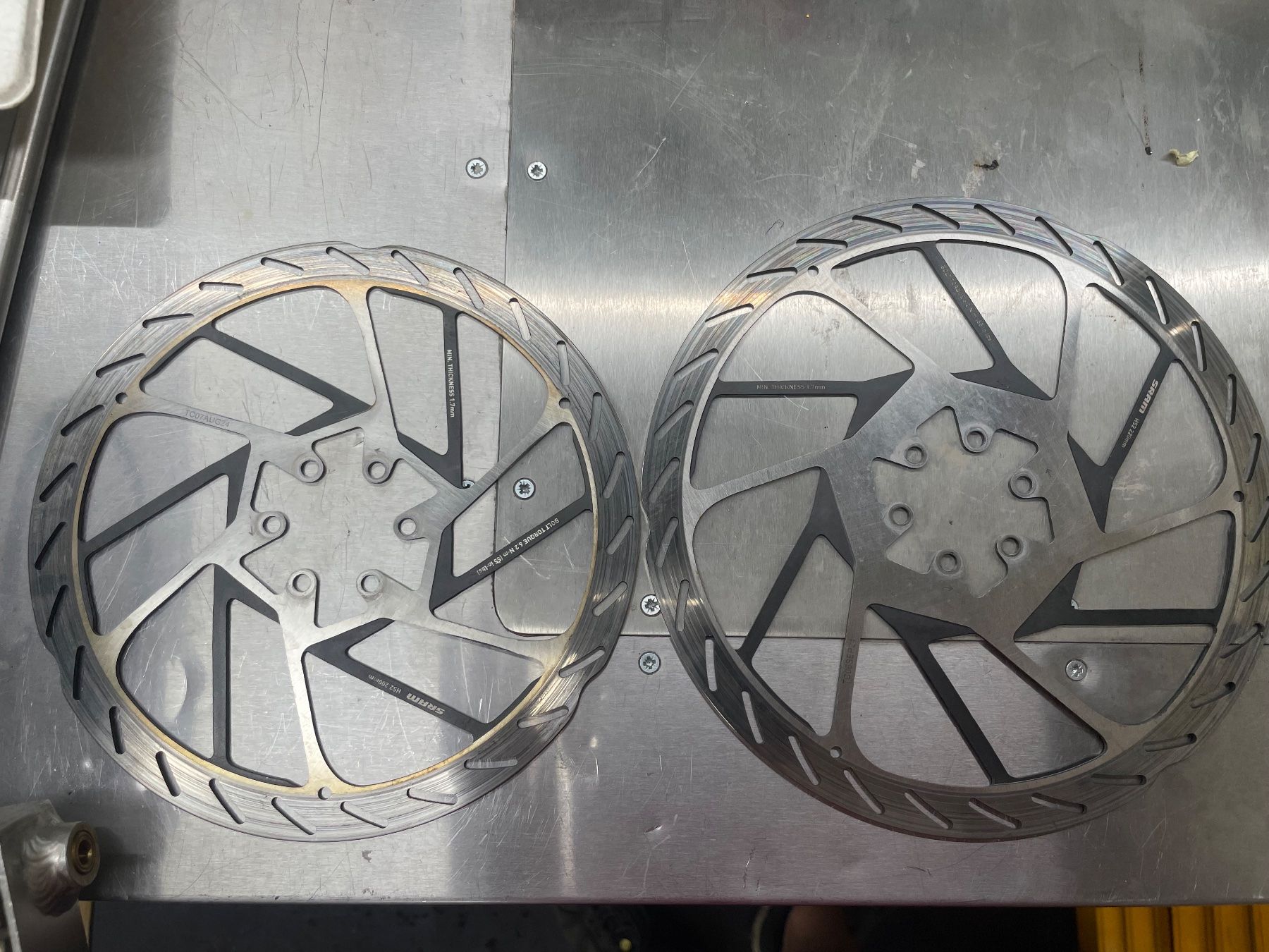 Sram Ersatzteile: Sram Code Stealth Silver SLV – Gebraucht aus Oftringen von GWC_1 3