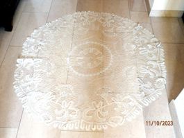 Tischdecke, rund, weiss, gehäkelt, 135cm, gebraucht.