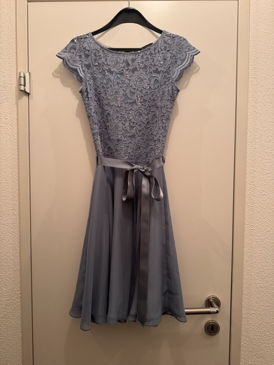 Vestiti: Swing Cocktailkleid in blau – Nuovo (secondo la descrizione) da Hergiswil NW venduto da Kaktus34