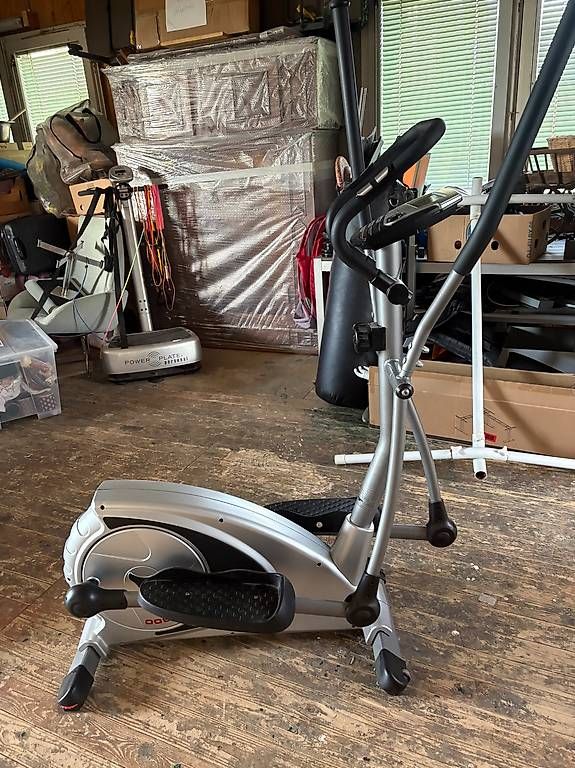 Hometrainer: Guter Crosstrainer – Usato da Rapperswil BE venduto da nigossa