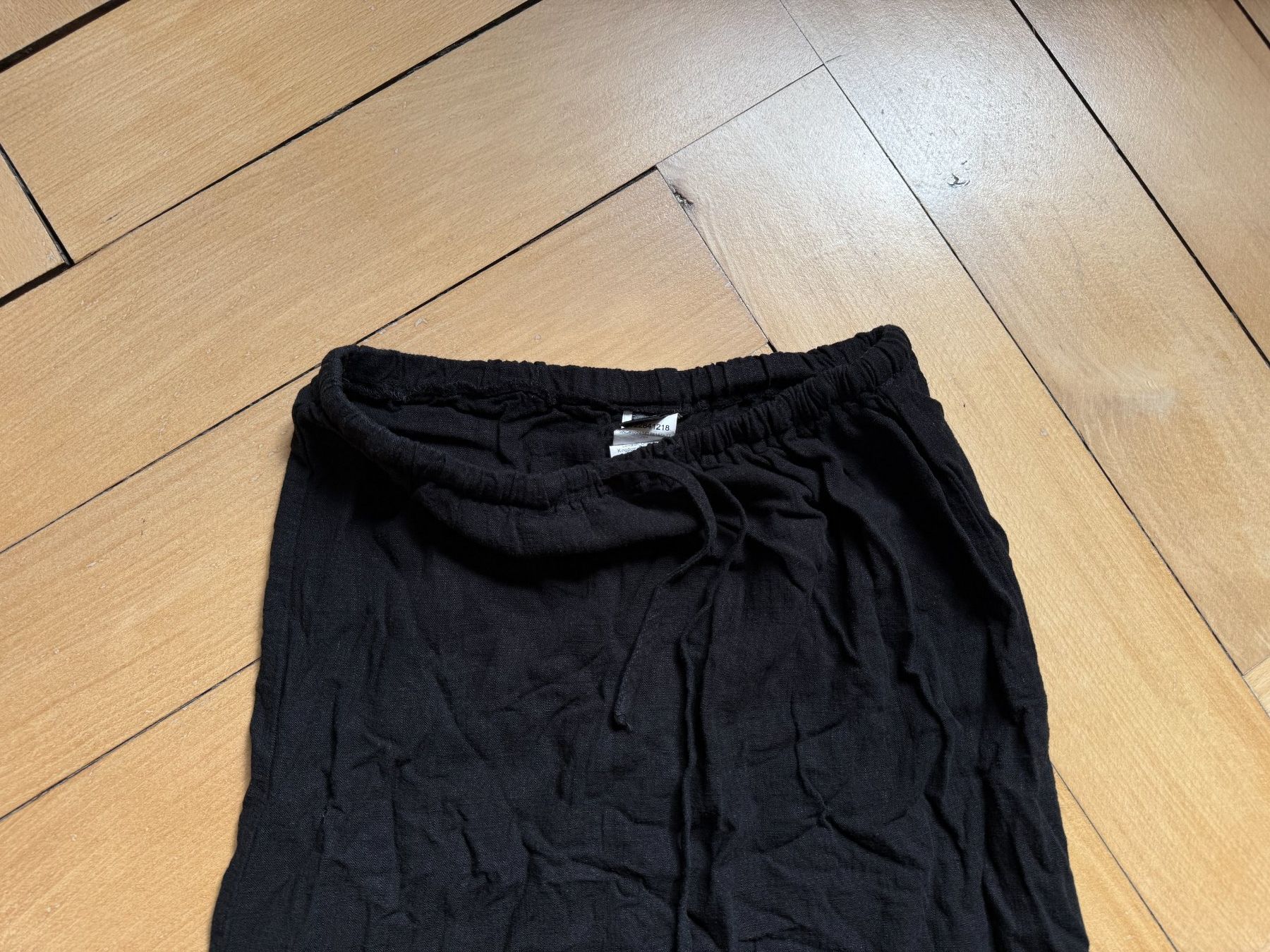 Shein Jupes: Rock schwarz 34 – D'occasion à Zürich par Diazaio 2
