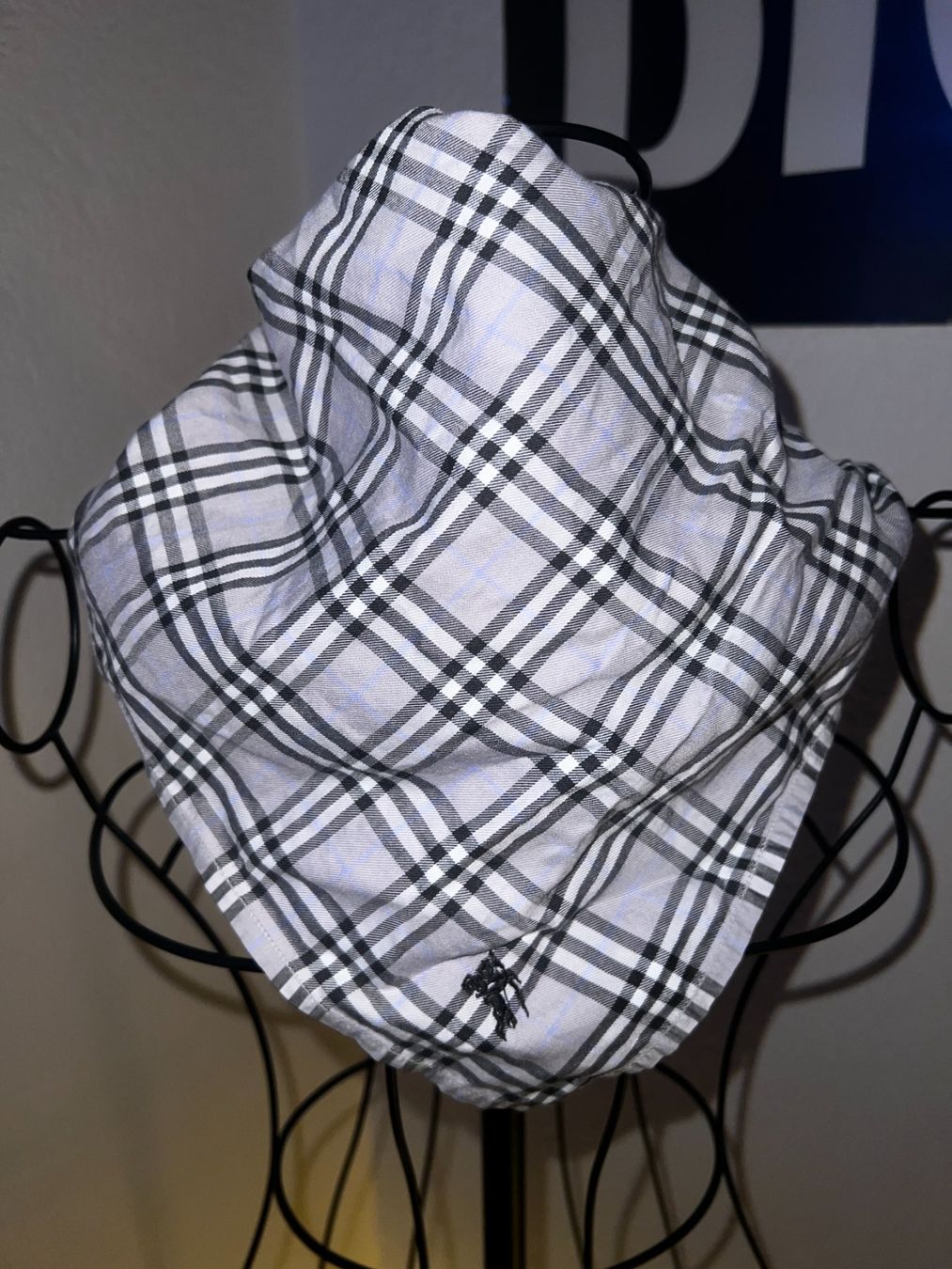 Burberry Foulards, Tücher & Schals: Burberry Halstuch Schwarz Weiss Check – Gebraucht aus Winterthur von Dejv