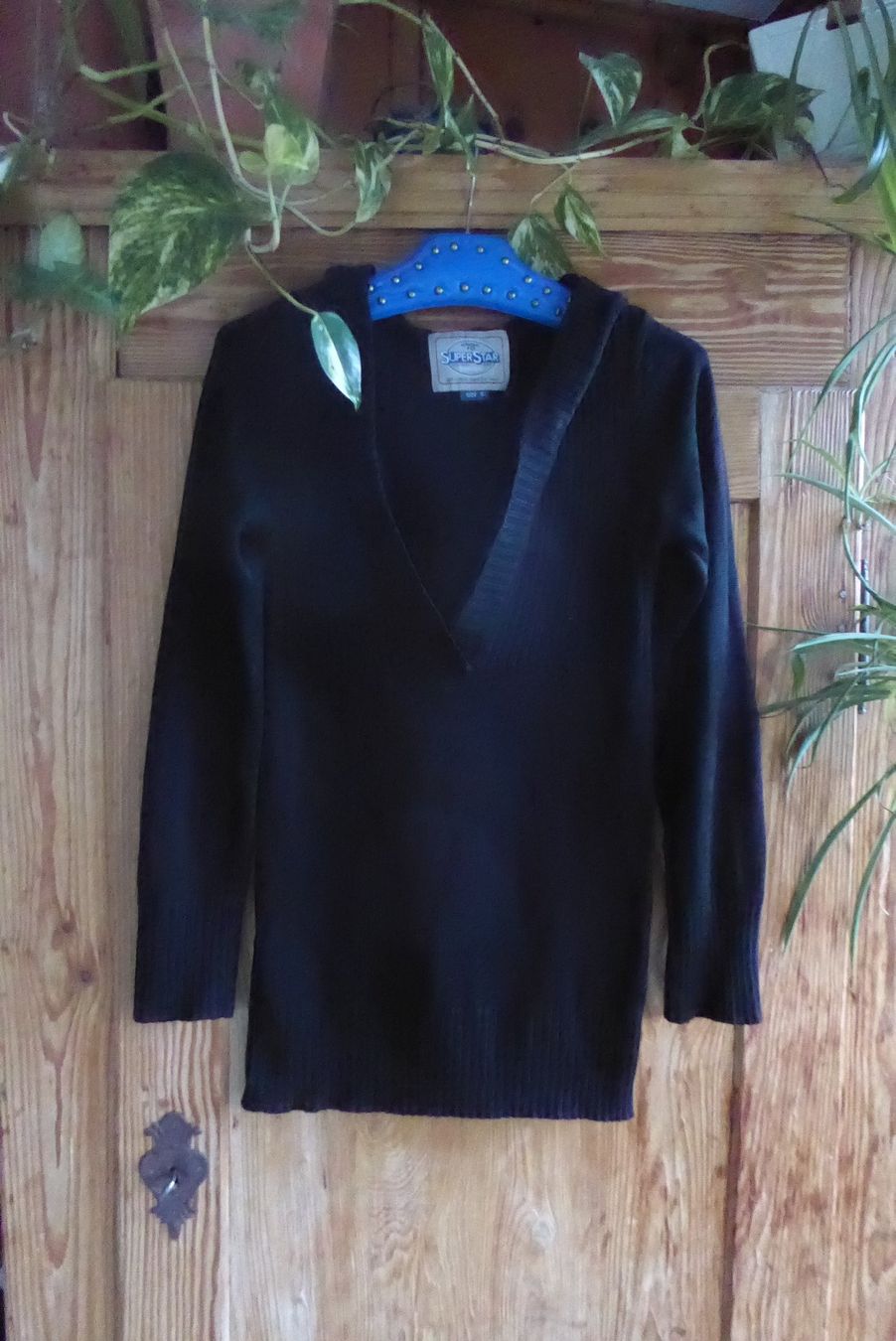 Pullover & Sweatshirts: Leichter Kaputzen Pullover SUPER STAR Gr S Chicoree – Gebraucht aus Sargans von Benziner