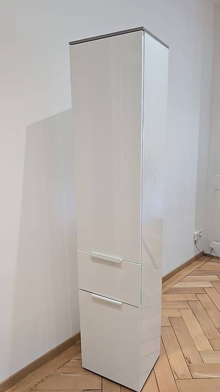 Livique Armadietti a specchio: Armoire de salle de bain/WC – Usato da Carouge GE venduto da Did23