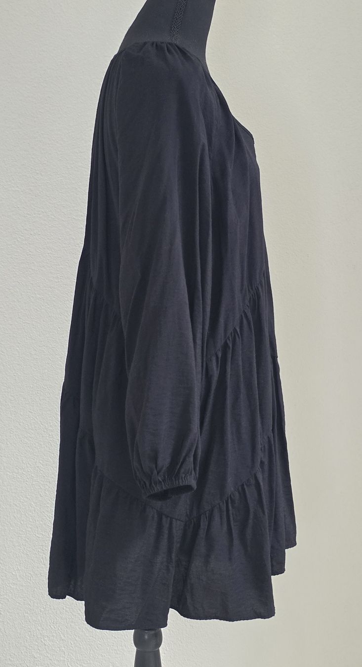 H&M Kleider: Kleid H&M schwarz Grösse M  – Neu (gemäss Beschreibung) aus Rheinsulz von Gilea 2
