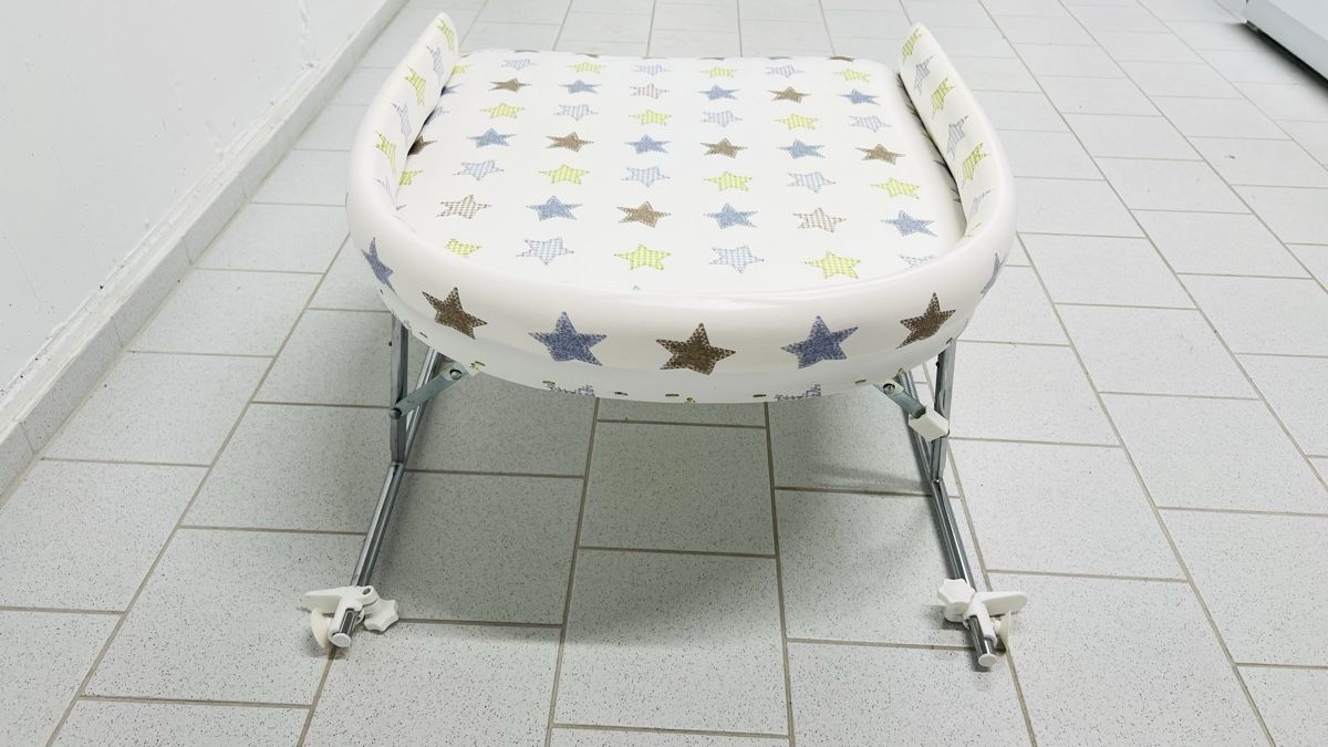 Geuther Fasciatoi & Accessori: Wickeltisch mit Sternenmuster – Usato da Kriens venduto da smu_z9pv 2