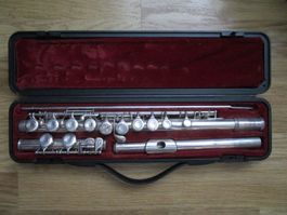 Querflöte mit Etui  YAMAHA 211 S
