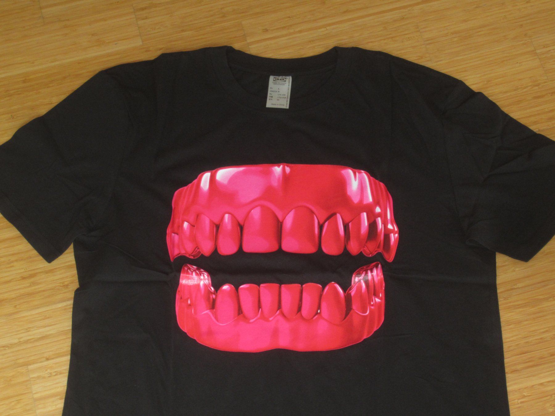 H&M T-shirt: NEU: Halloween-T'shirt – Nuovo e nell'imballaggio originale da Männedorf venduto da smarties870 1