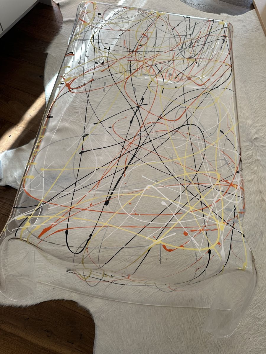 Tische: Designer Couch Tisch aus Plexiglas – Gebraucht aus Uerikon von ZurichCity01 1
