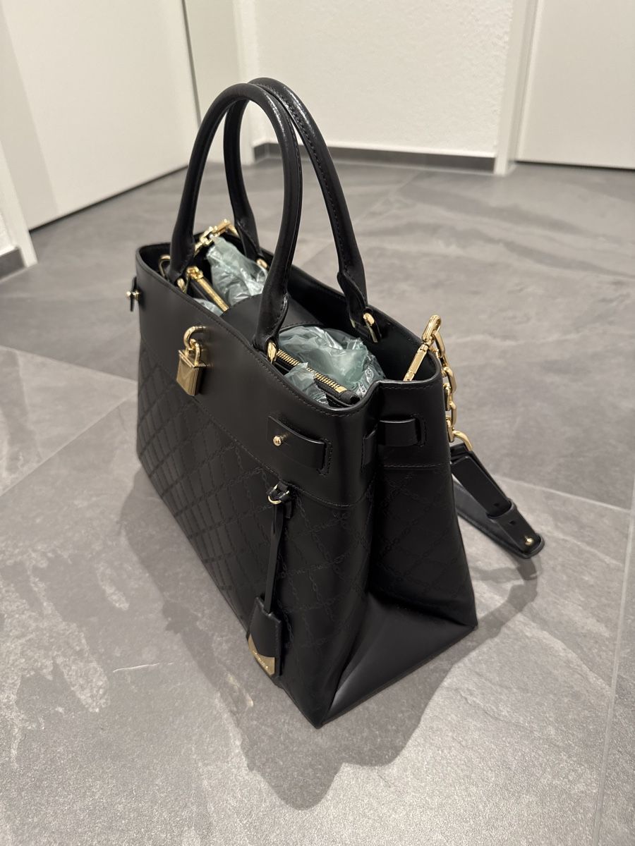 Michael Kors Taschen für Damen: Edle Handtasche von Michael Kors schwarz – Neu (gemäss Beschreibung) aus Emmenbrücke von Florentina27 1