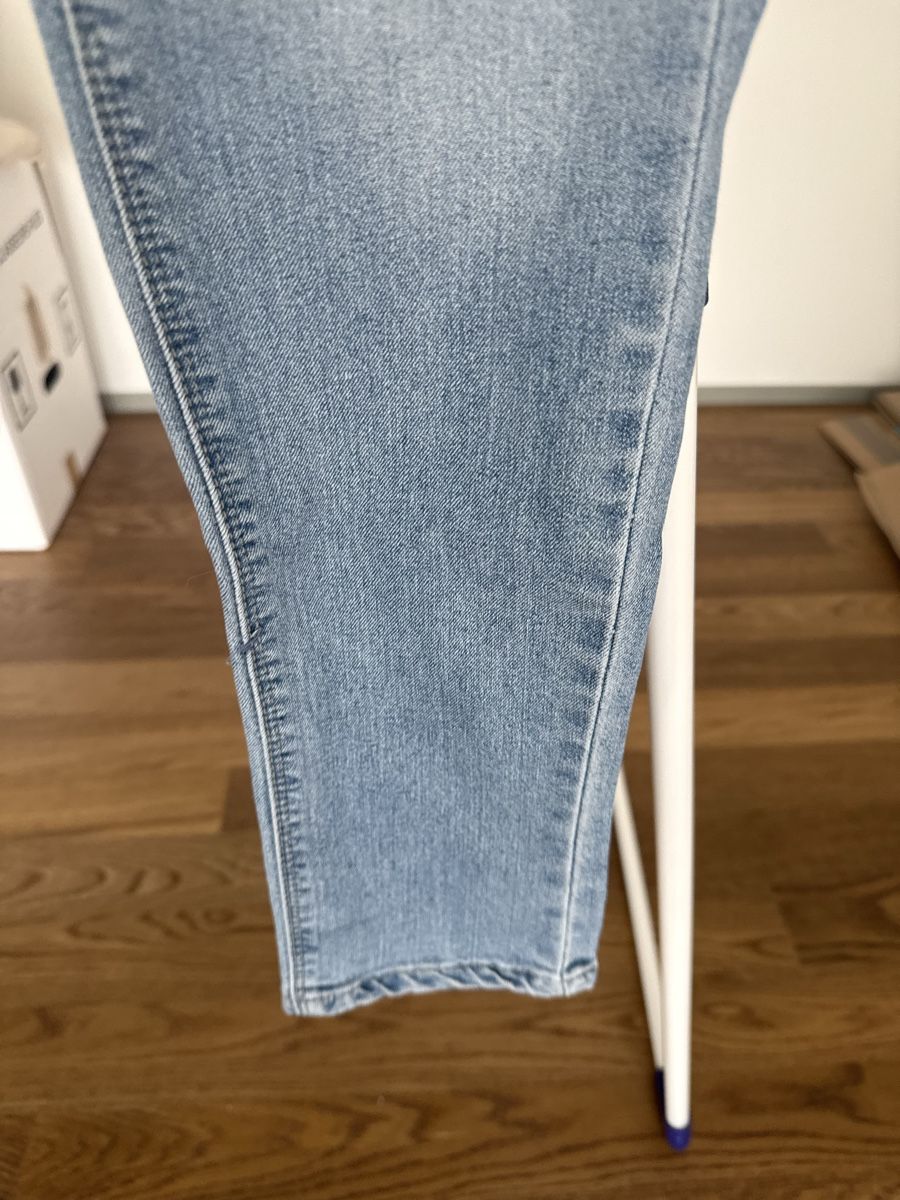 Jeans: Skinny Jeans Grösse 38 – Usato da Zürich venduto da bia_6kmj 1