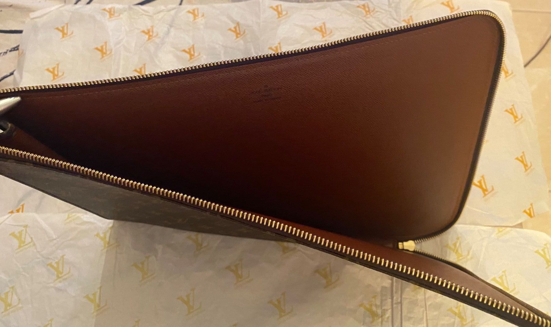 Louis Vuitton Valigie & Borse: LOUIS VUITTON Monogram Canvas Aktentasche, 39x29cm – Nuovo (secondo la descrizione) da Winkel venduto da ferrari2022 6