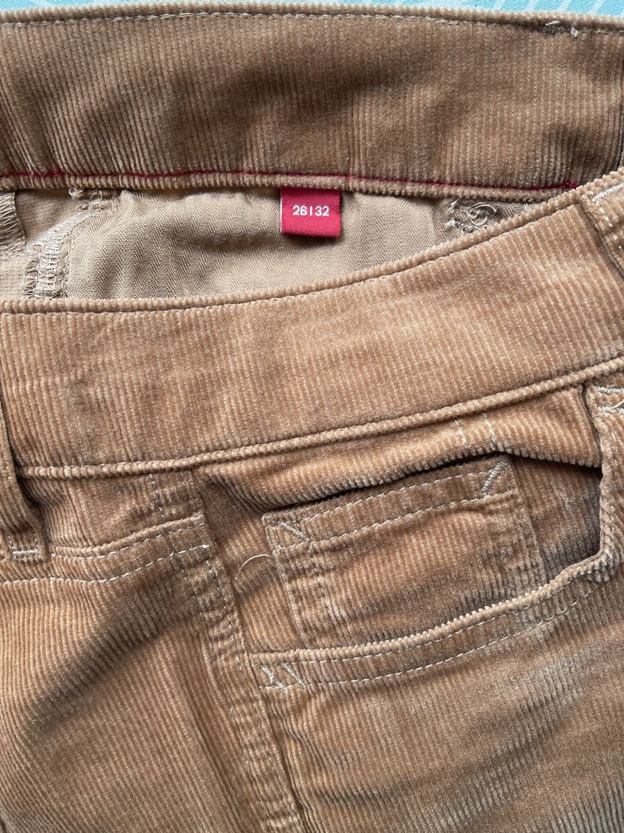 Esprit Pantaloni: Damen Hose – Usato da Basel venduto da mar_8vqn 2