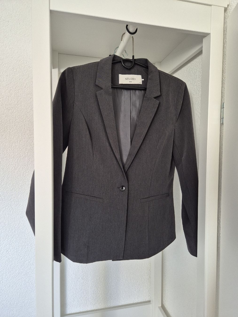 Completi & Tailleur: Blazer mit Hose von StudionOnly – Usato da Gempen venduto da ren_fw6c