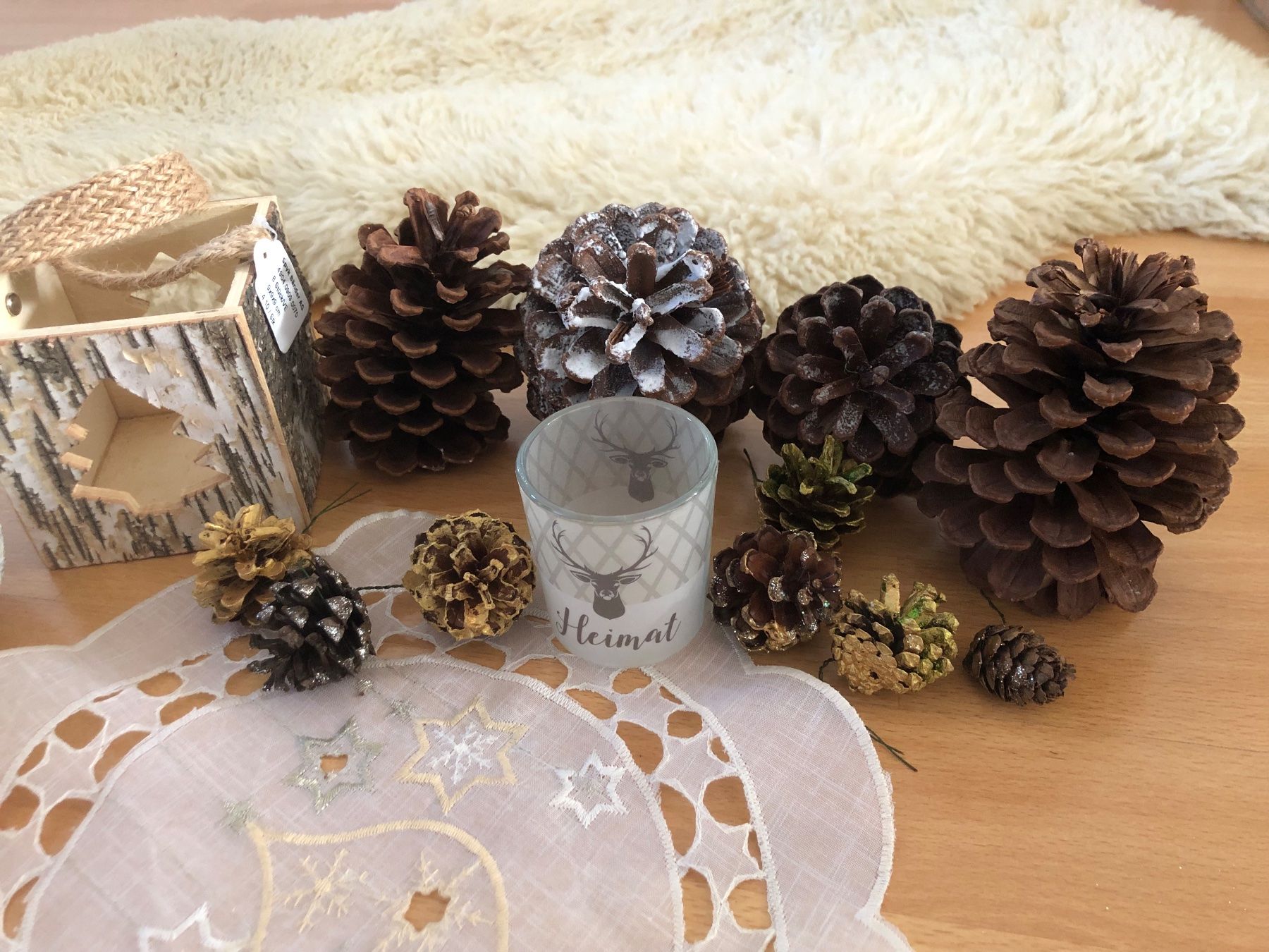 Tutte le decorazioni: Winter Deko Set mit Kerzenständer und Windlicht Hirsch – Usato da Veltheim AG venduto da Beazam 3