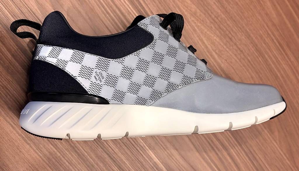 Louis Vuitton Scarpe da uomo: Louis Vuitton Sneaker Fastlane 1A3GF7 taille 41 – Nuovo e nell'imballaggio originale da Le Grand-Saconnex venduto da ThibValais88 2