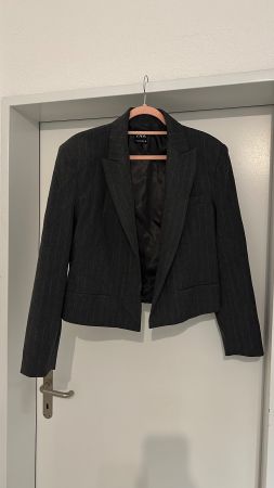 Grau gestreifter Zara Blazer