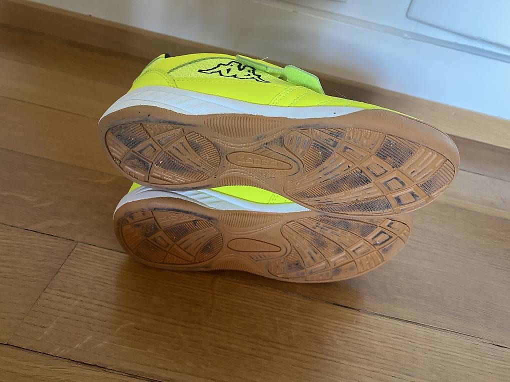 Kappa Schuhe für Jungen: Kappa Hallenschuhe Gr. 31 – Gebraucht aus Muttenz von Bugijeta 3