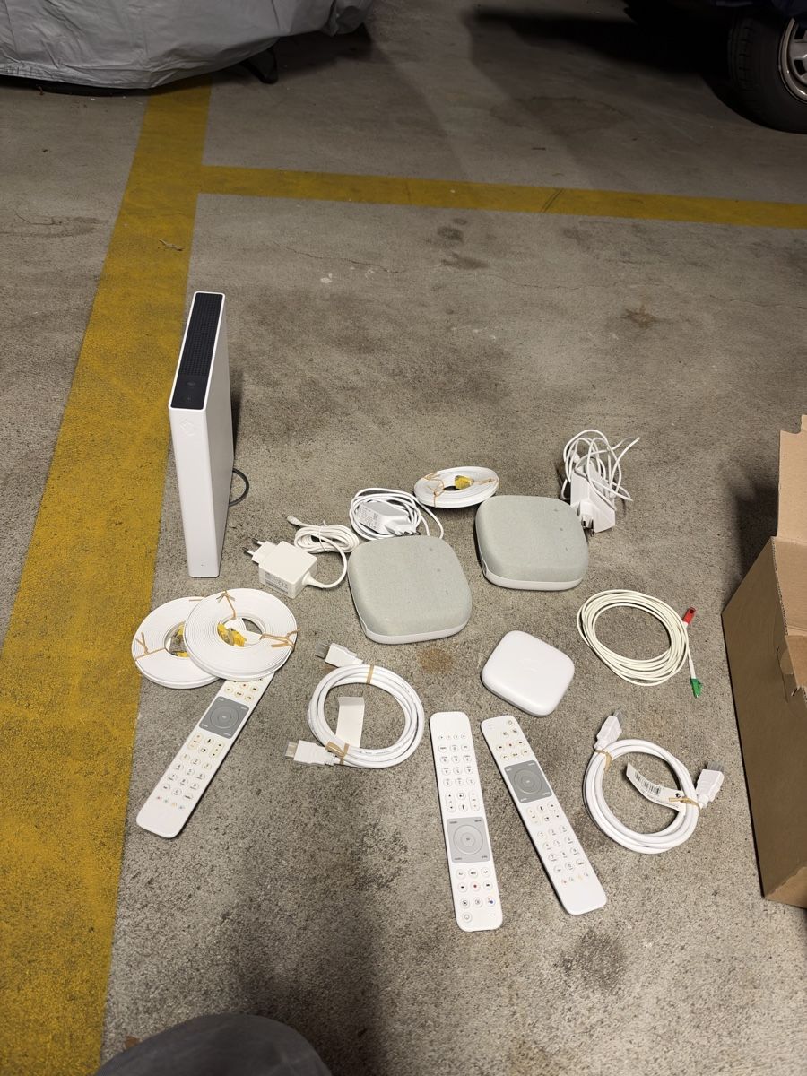 Swisscom Modems & Routeurs: Swisscom Router / TV Box  – D'occasion à Würenlos par SanMan_Garage