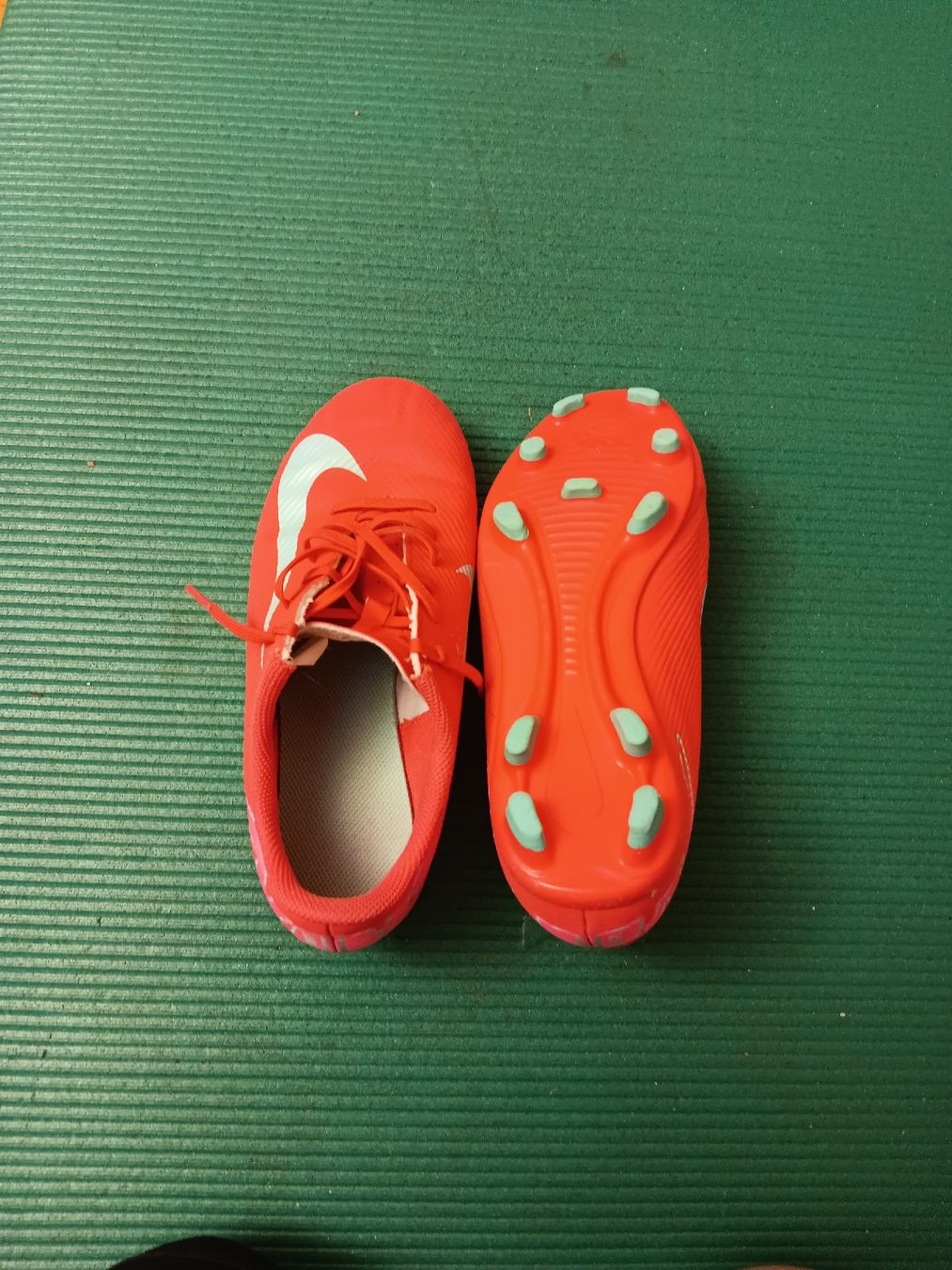 Scarpe per ragazzi: Nike Fussball schuhe  – Usato da Luzern venduto da Gegi5 2