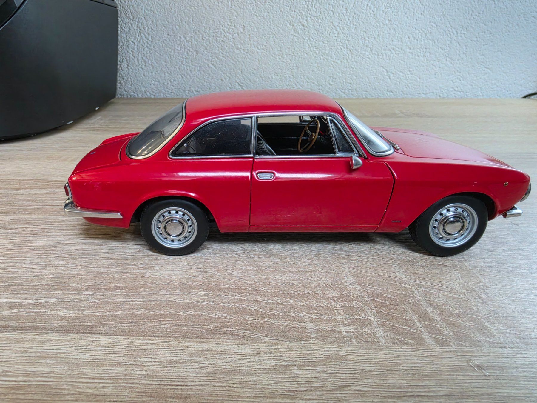 Kit di modellismo & Modellini statici: Alfa Romeo GT 1300 Junior Autoart – Nuovo (secondo la descrizione) da Bellikon venduto da Kekko11 3