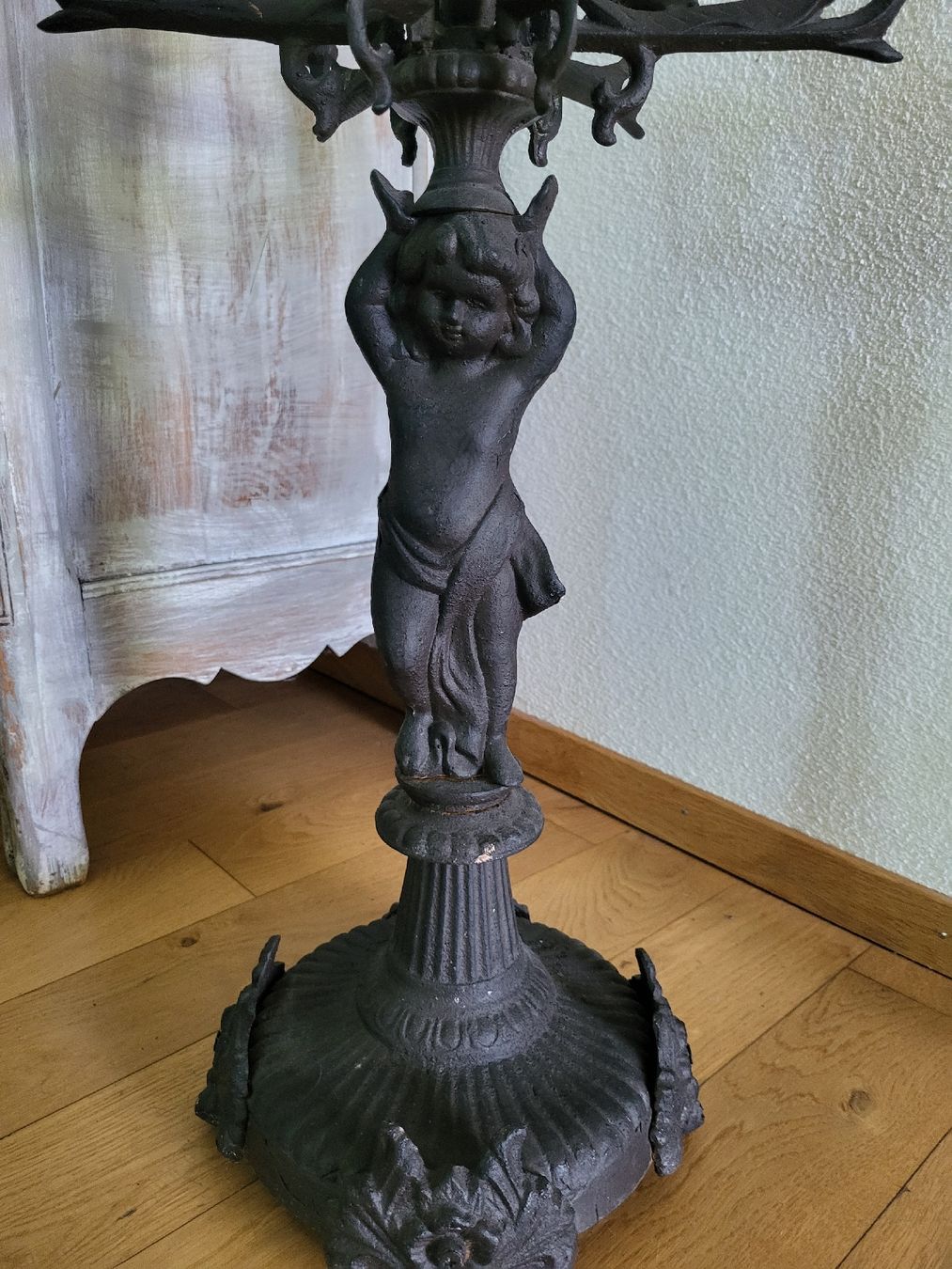 Kerzenständer: Kerzenständer Gusseisen mit Putti – Gebraucht aus Gutenswil von ghekko88 8