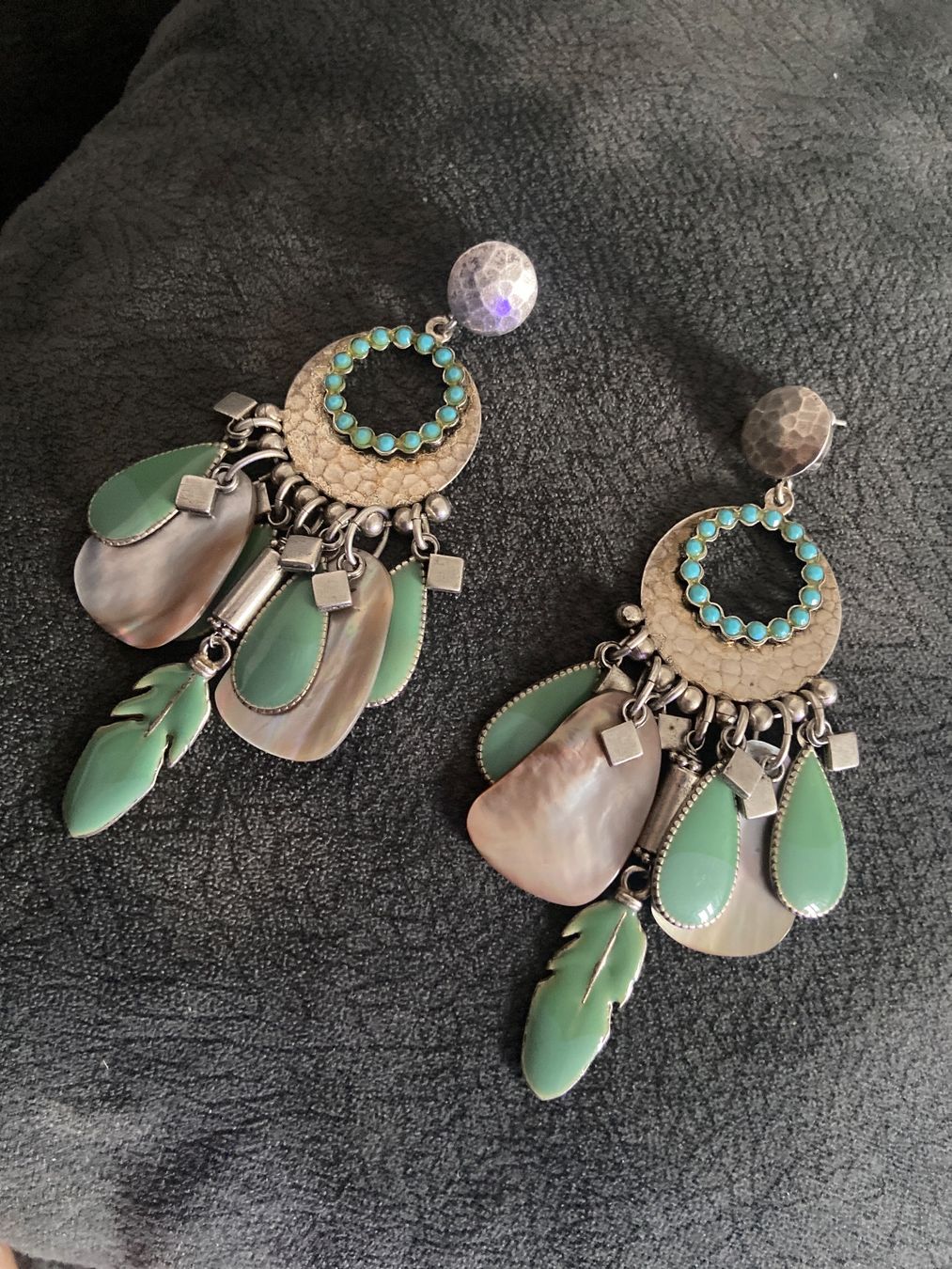Orecchini pendenti & Orecchini a lobo: Boucles d'oreilles reminiscence – Usato da Montreux venduto da Perledor 1