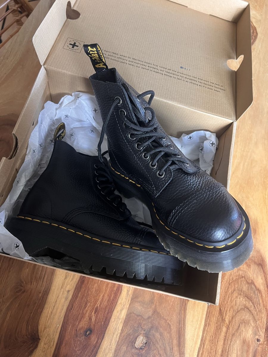 Dr. Martens Herrenschuhe: Dr. Martins Neuwertig Gr. 37 – Gebraucht aus Kloten von Django008 7