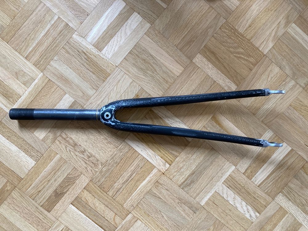 carbon fork 1 inch