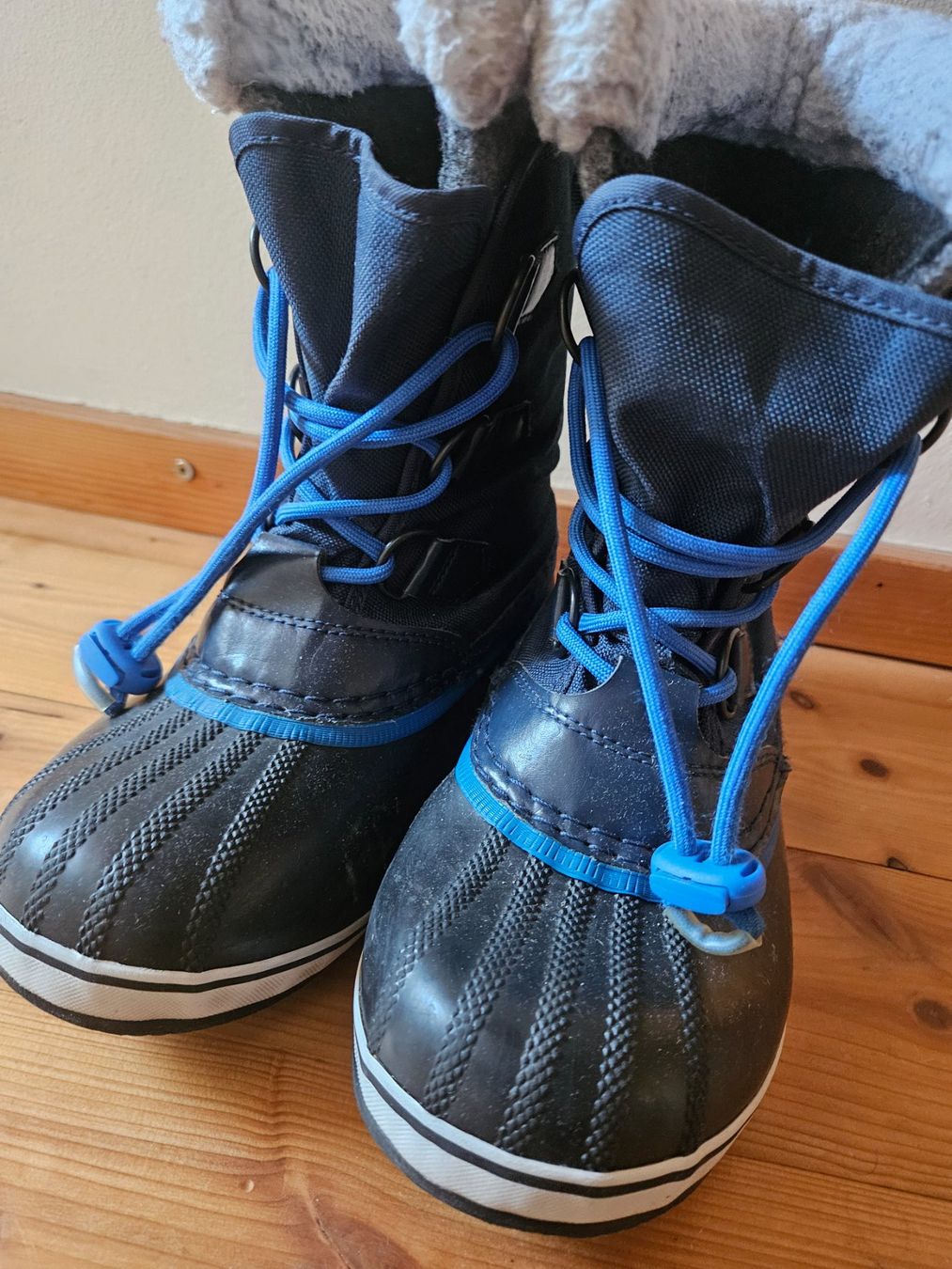 Sorel Scarpe per ragazzi: Top Sorel Winterstiefel 34 – Usato da Rifferswil venduto da fle_5nqr 2