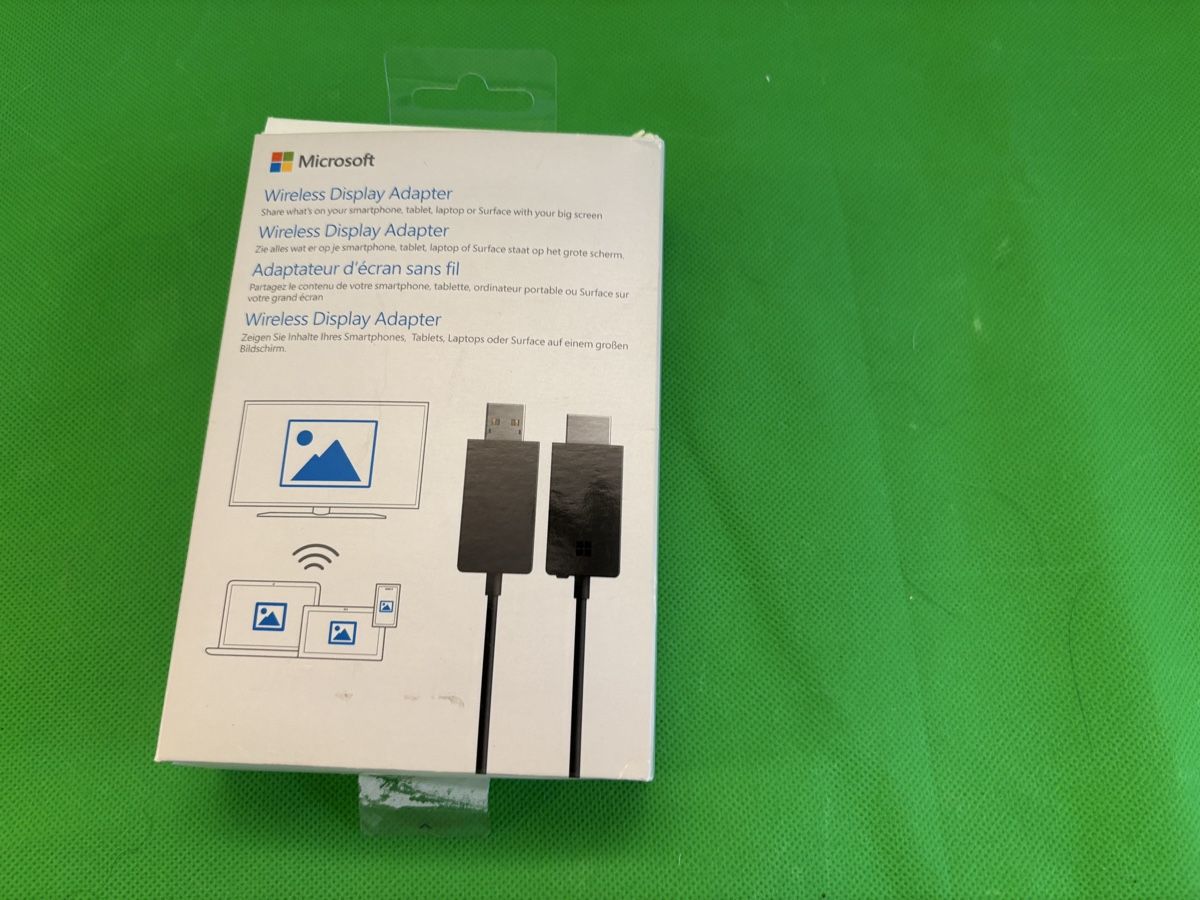 Microsoft Adapter: Microsoft Wireless Display Adapter Modell 1733 gebraucht – Gebraucht aus Kilchberg ZH von bionicdog