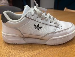 Adidas baskets femme blanches cuir – Taille 38 – Très bon ét